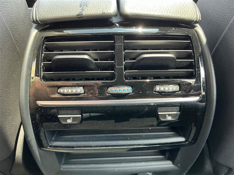 Used 2017 BMW 540i xDrive AWD/4WD image 39