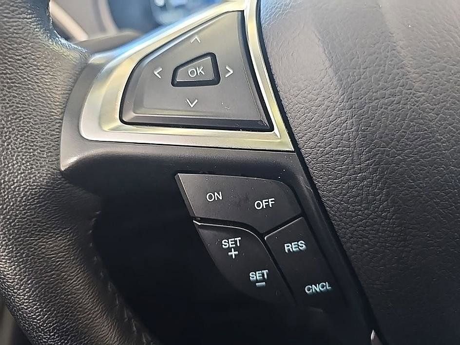 Used 2023 Ford Edge SEL w/ Convenience Package image 17