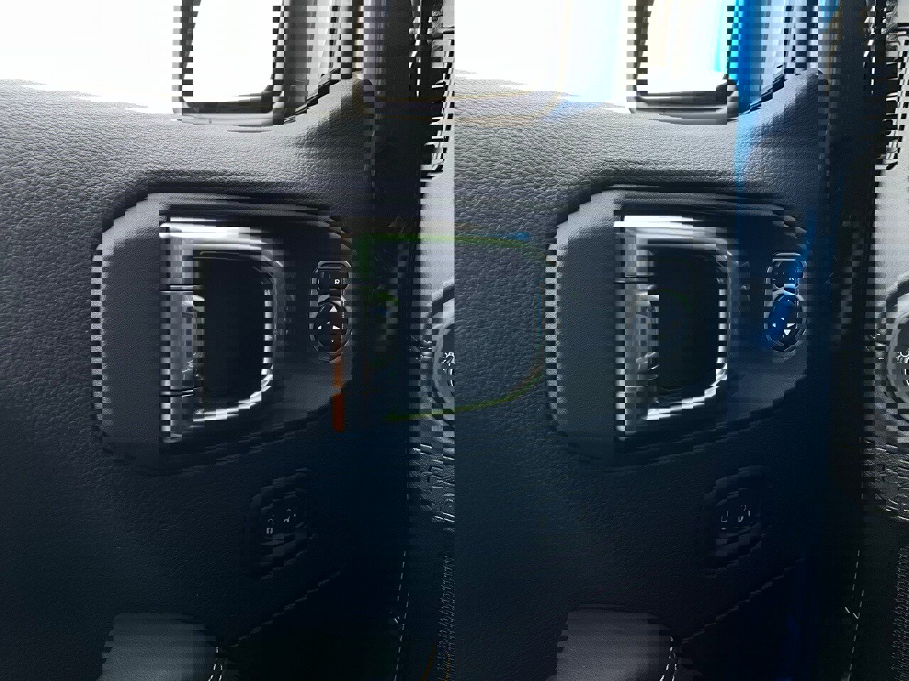 Used 2025 Jeep Gladiator Sport image 19