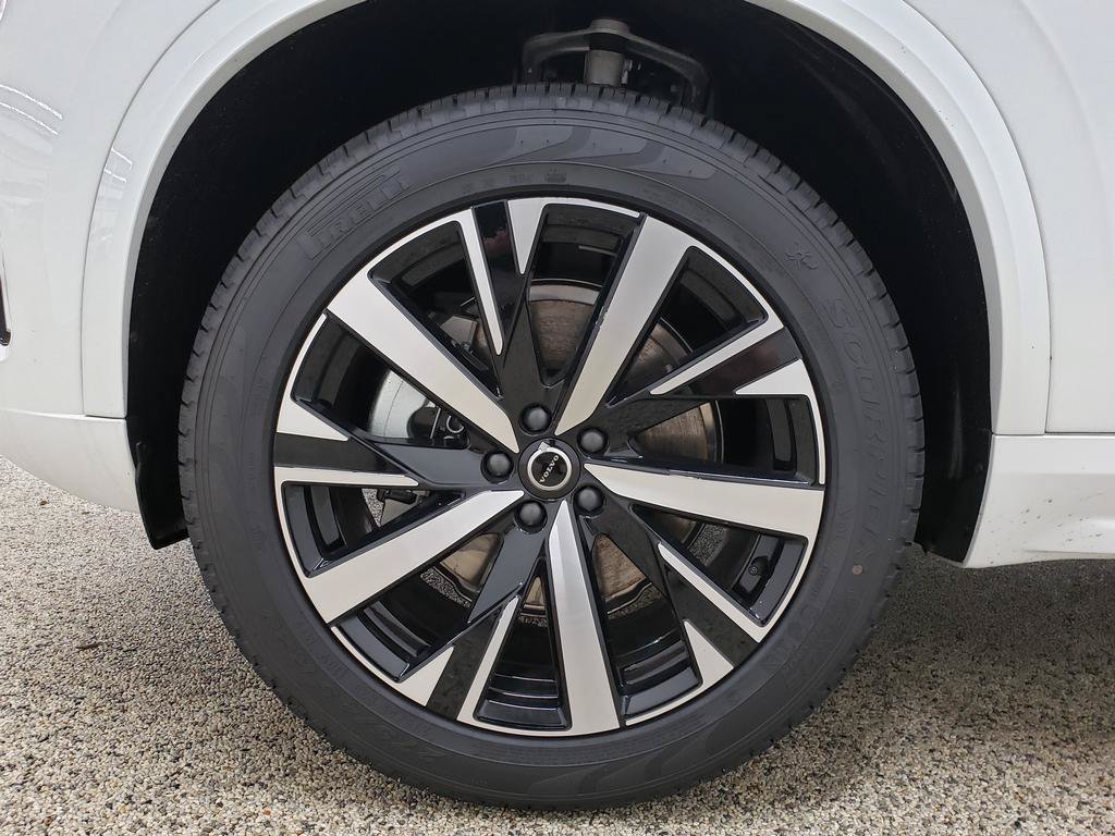 New 2026 Volvo XC90 B5 Core AWD/4WD image 12