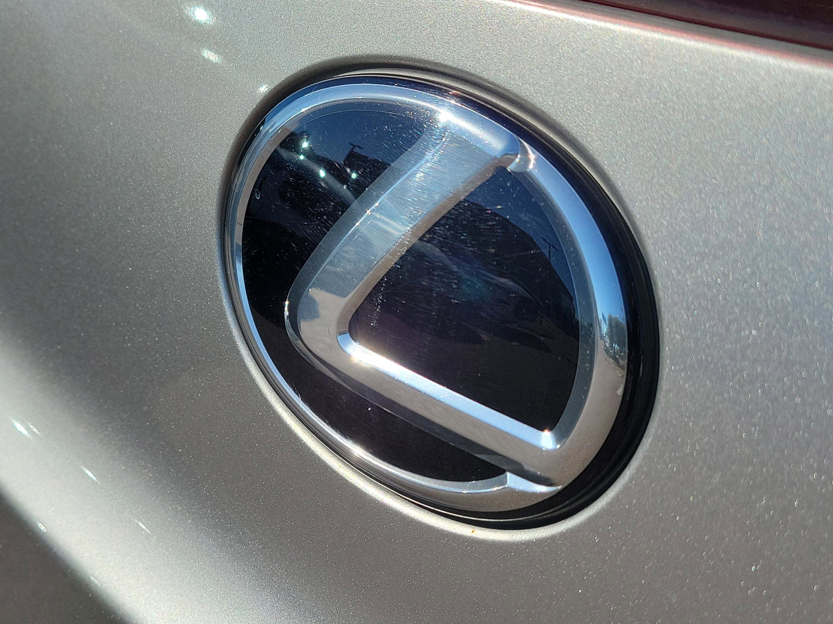 Used 2019 Lexus UX 200 F Sport w/ F Sport Premium Package image 7