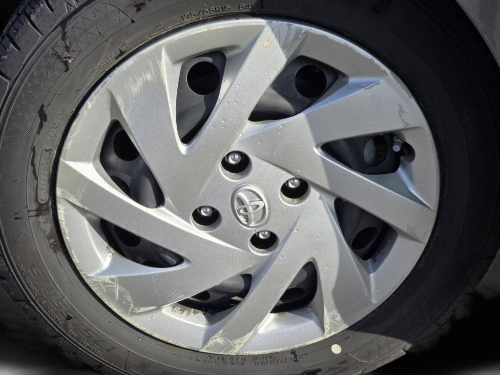 Used 2015 Toyota Prius C Four image 22