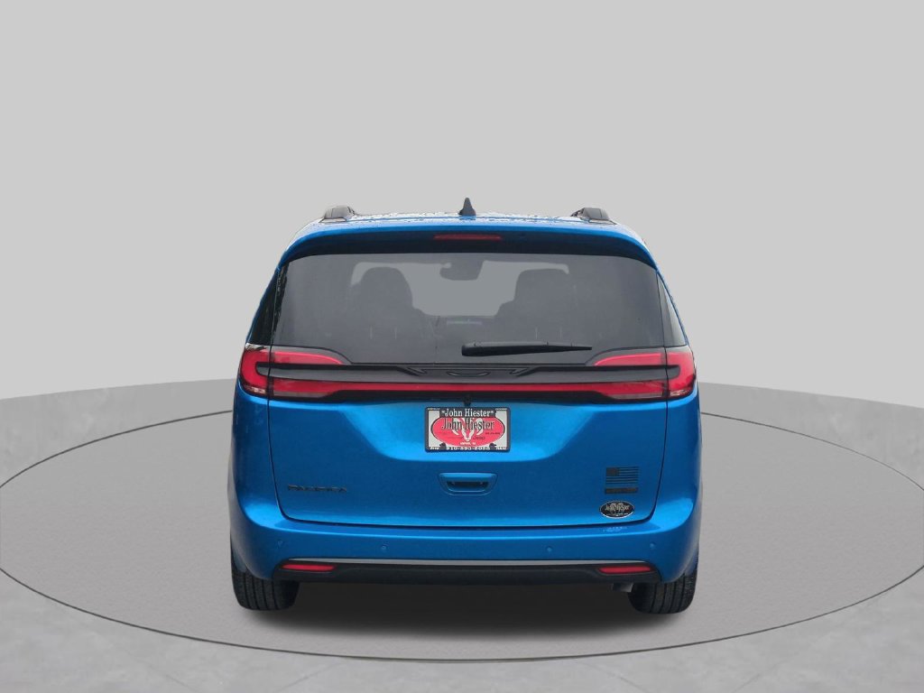 New 2027 Chrysler Pacifica Select FWD image 5