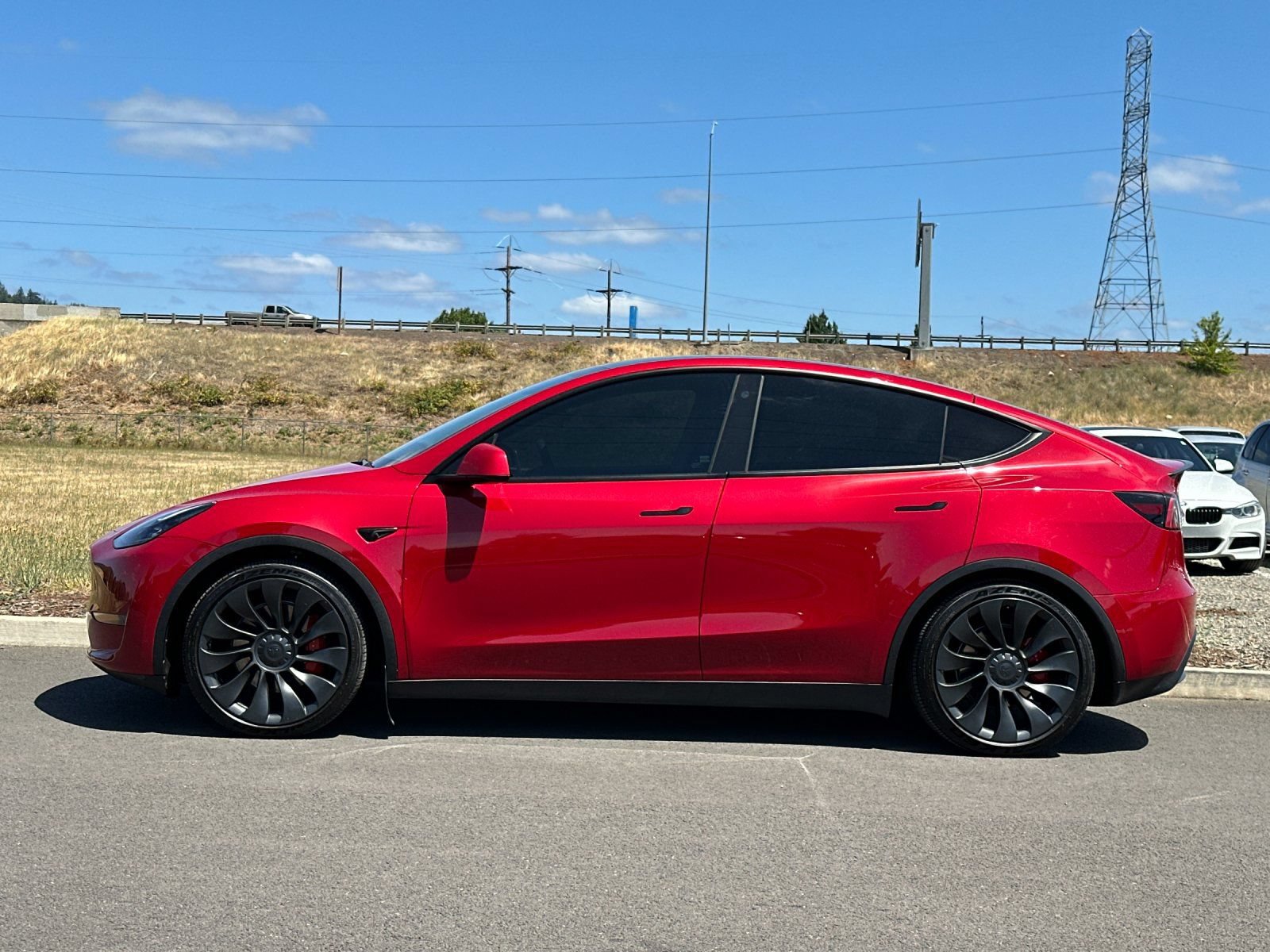 Used 2022 Tesla Model Y Performance AWD/4WD image 6