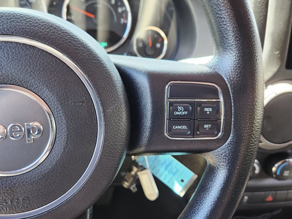 Used 2015 Jeep Wrangler Unlimited Sport AWD/4WD image 27