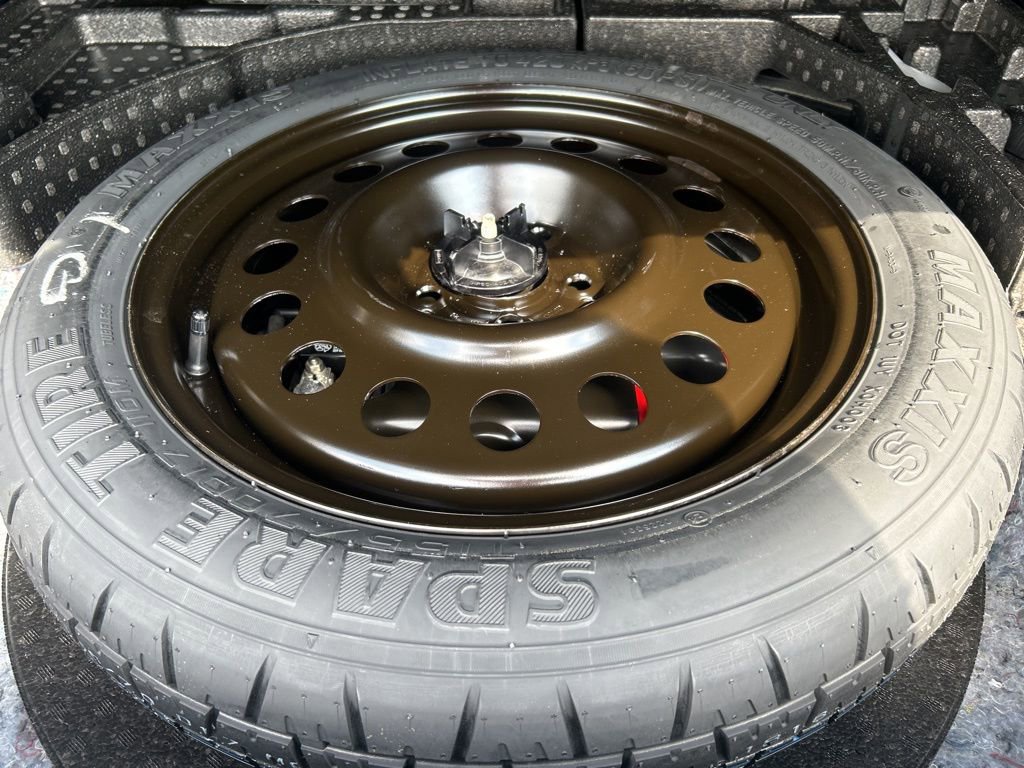 New 2025 Ford Escape SE image 33