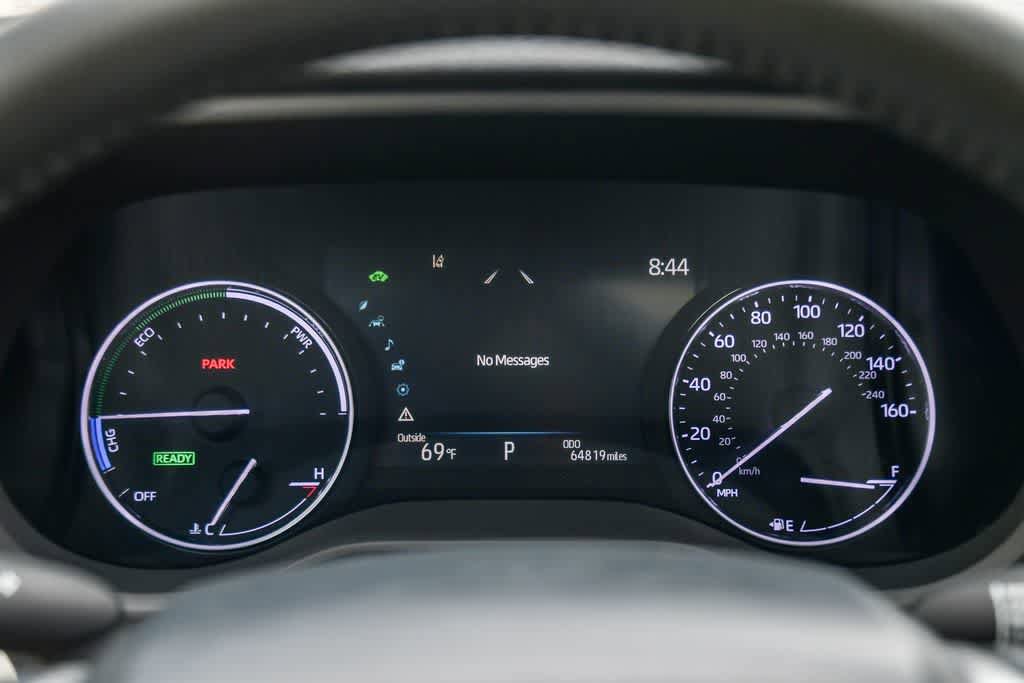 Used 2023 Toyota Sienna Limited FWD image 27