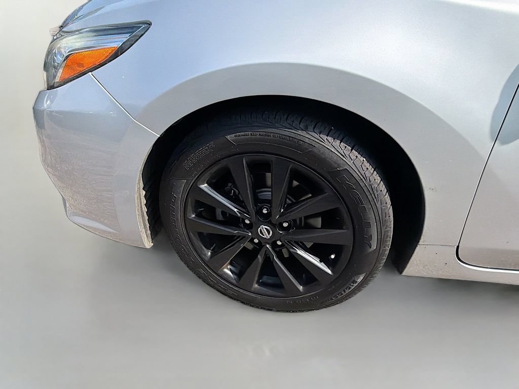 Used 2018 Nissan Altima 2.5 SL FWD image 9