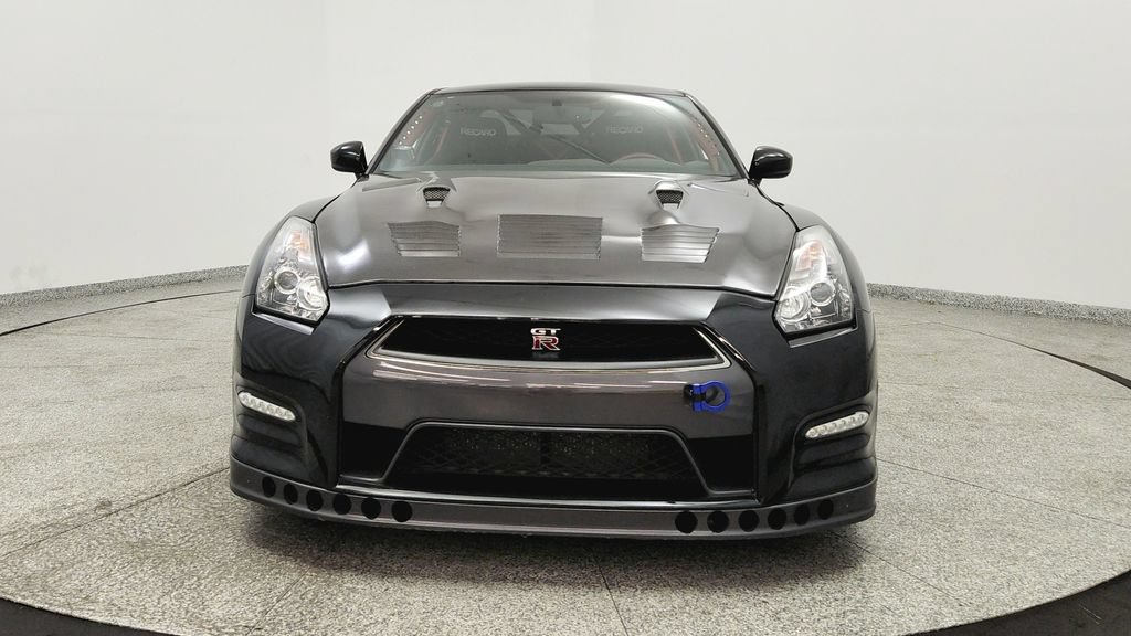 Used 2014 Nissan GT-R Black Edition AWD/4WD image 8