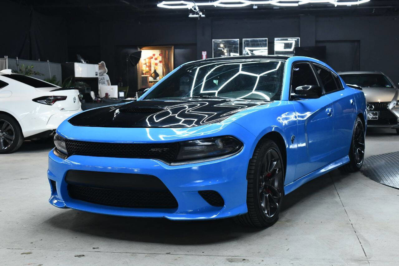 Used 2017 Dodge Charger SRT w/ Harman/Kardon Audio Group image 6