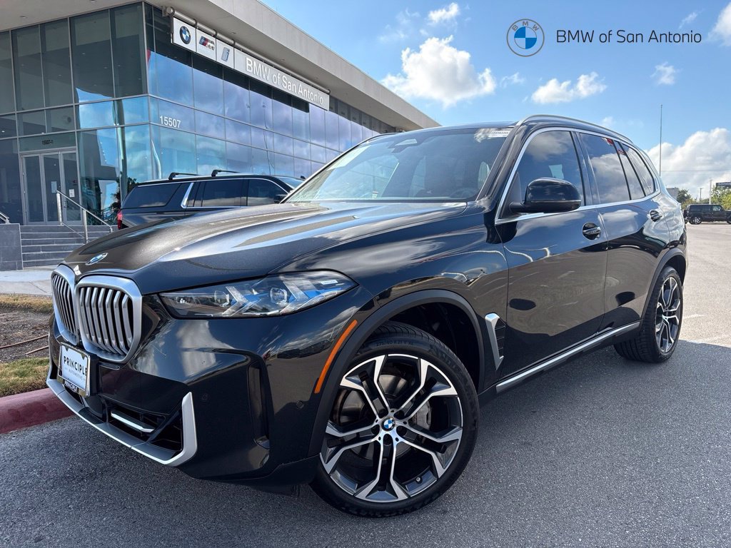 Certified 2025 BMW X5 sDrive40i w/ Parking Assistance Package RWD image 1