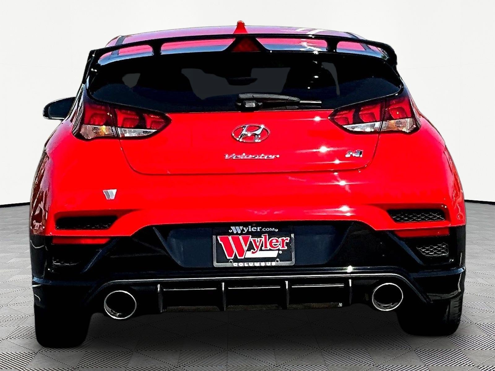 Used 2022 Hyundai Veloster N FWD image 5