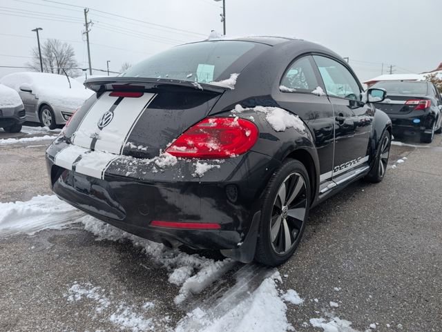 Used 2013 Volkswagen Beetle 2.0T FWD image 6