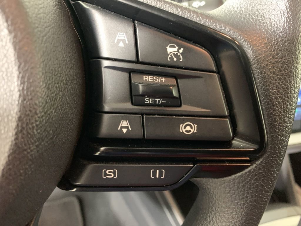 Used 2025 Subaru Crosstrek 2.0i Premium image 21