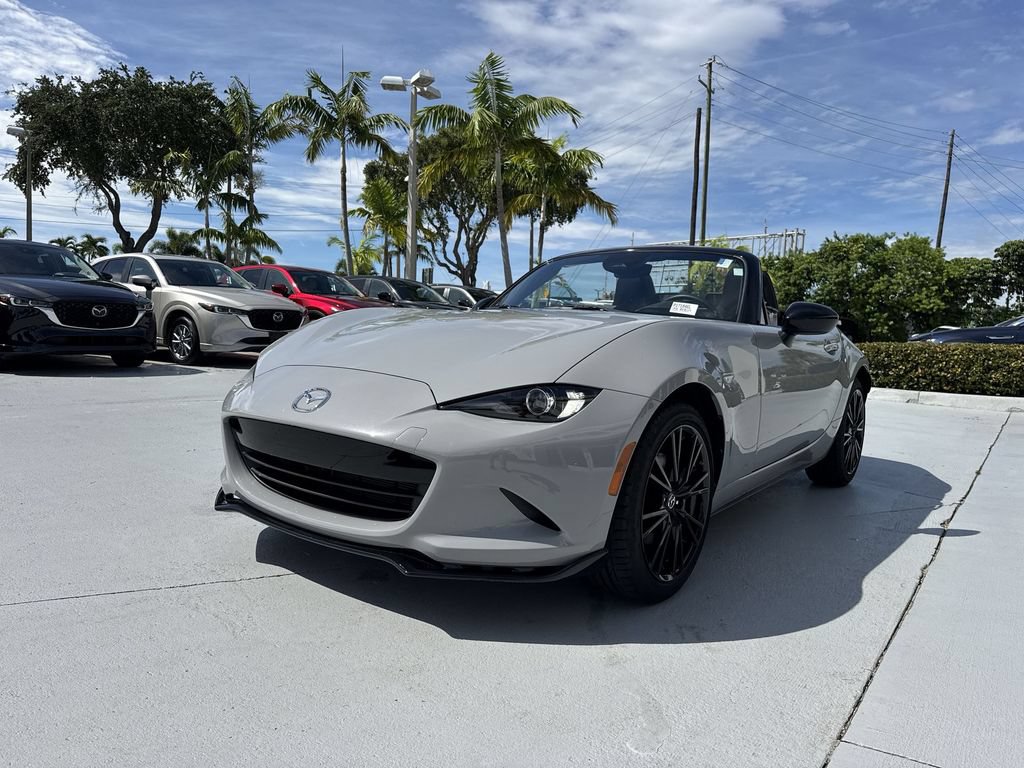 Used 2025 MAZDA MX-5 Miata Club RWD image 31