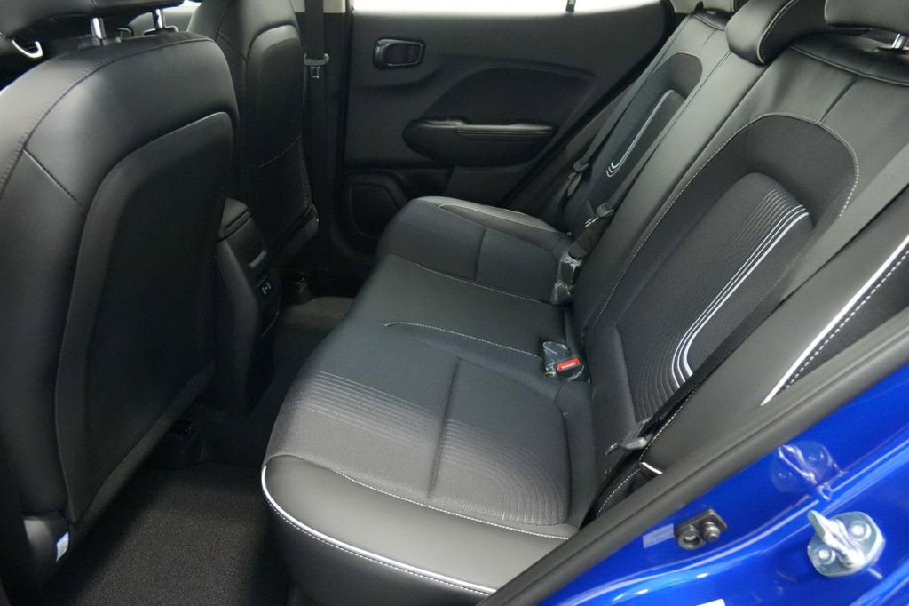 New 2025 Hyundai Venue Limited image 23