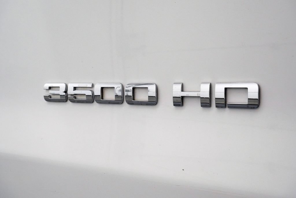 Used 2019 GMC Sierra 3500 4x4 Crew Cab image 10