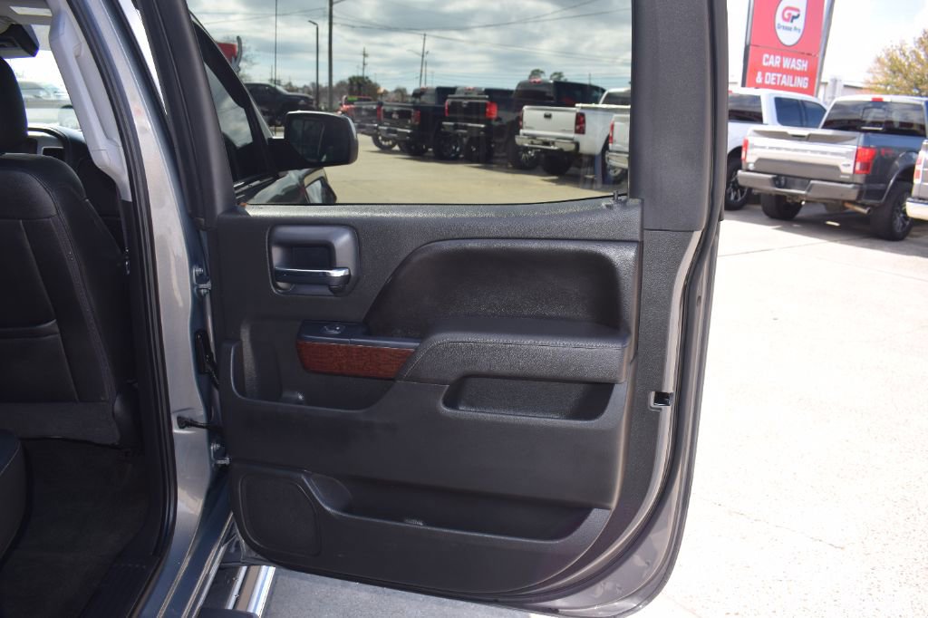 Used 2017 GMC Sierra 1500 SLT image 16