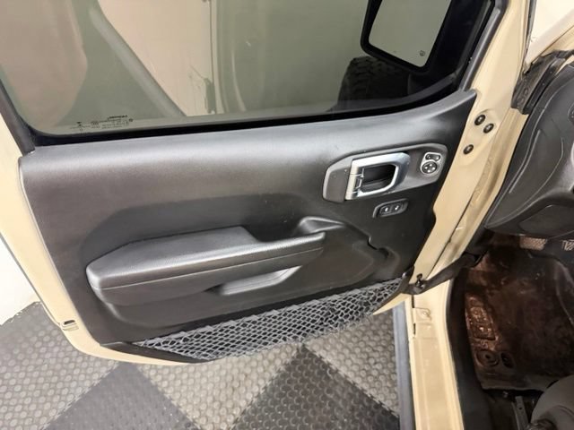 Used 2022 Jeep Gladiator Sport AWD/4WD image 24