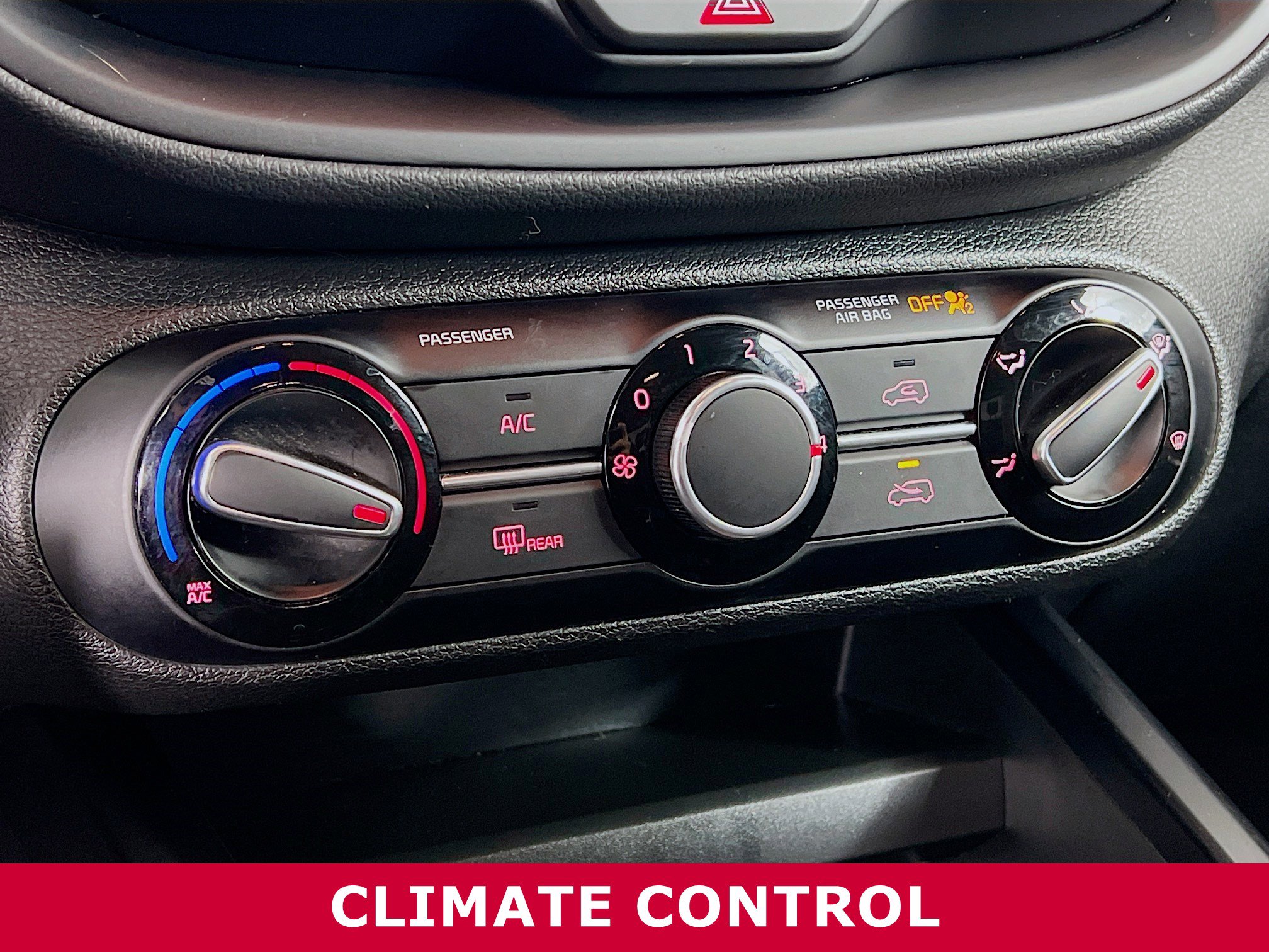 Used 2022 Kia Soul LX image 9