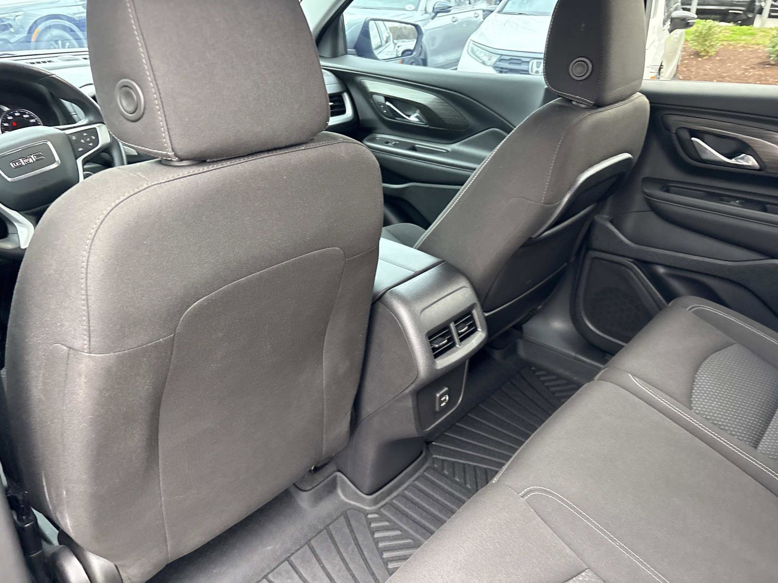 Used 2023 GMC Terrain SLE image 29