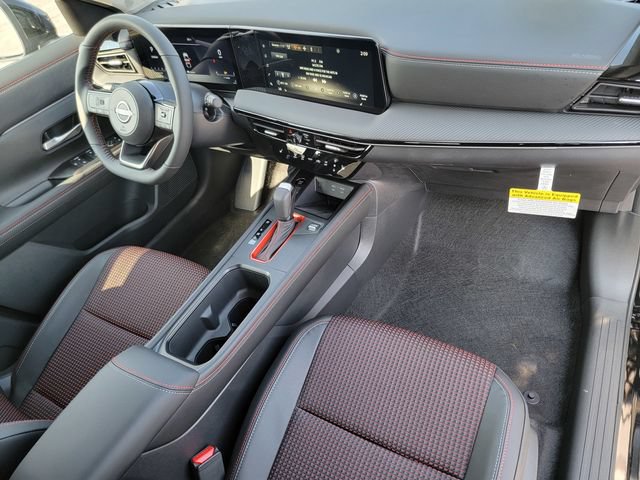 New 2025 Nissan Kicks SR w/ SR Premium Package AWD/4WD image 20