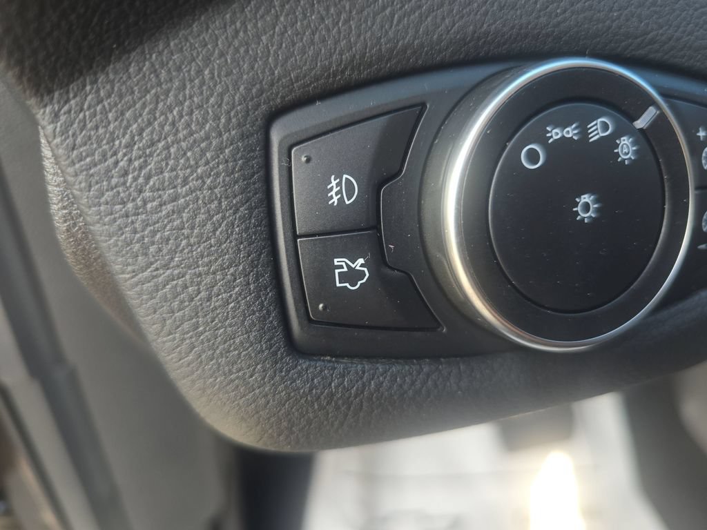 Used 2016 Ford Escape Titanium w/ Equipment Group 301A AWD/4WD image 26