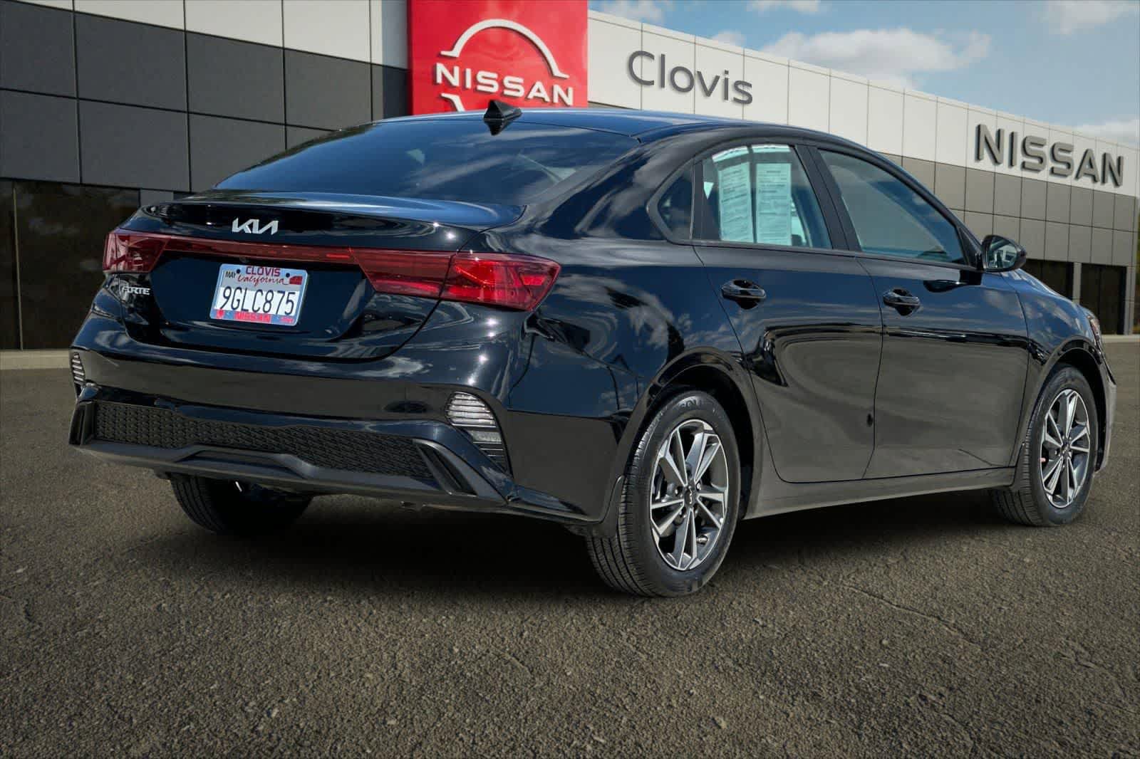 Used 2023 Kia Forte LXS FWD image 3
