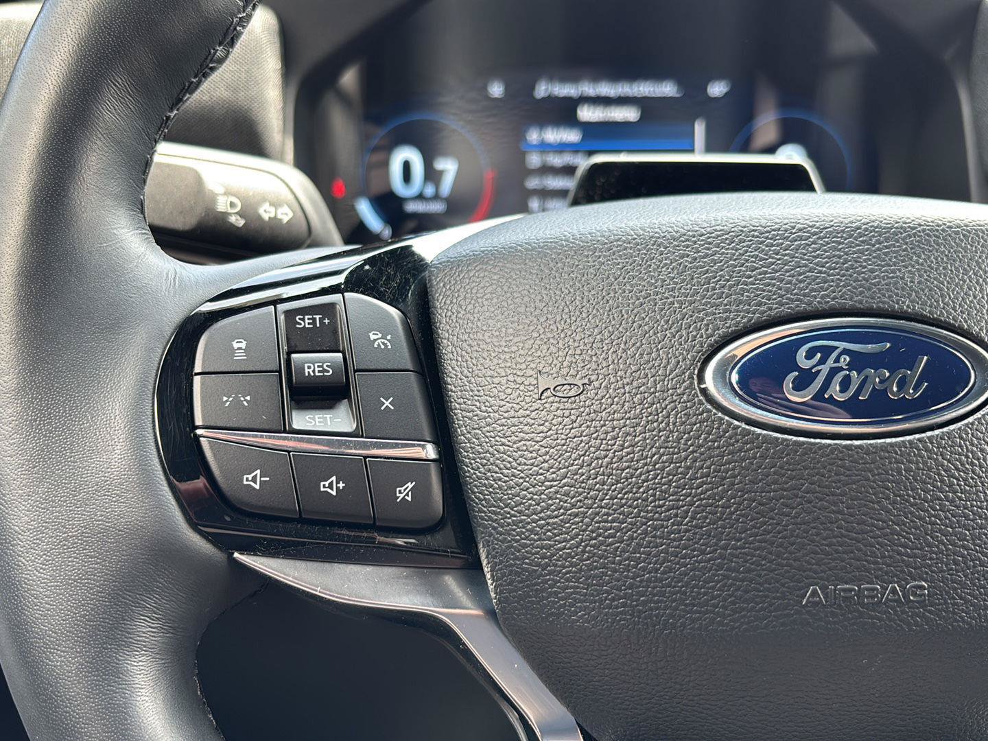 Used 2026 Ford Explorer Platinum AWD/4WD image 19