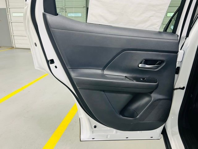 New 2026 Nissan Kicks SV image 25