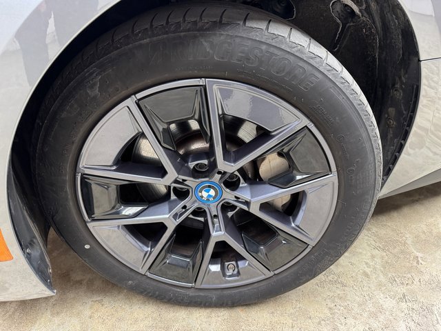 Used 2023 BMW i4 eDrive35 w/ Premium Package image 29