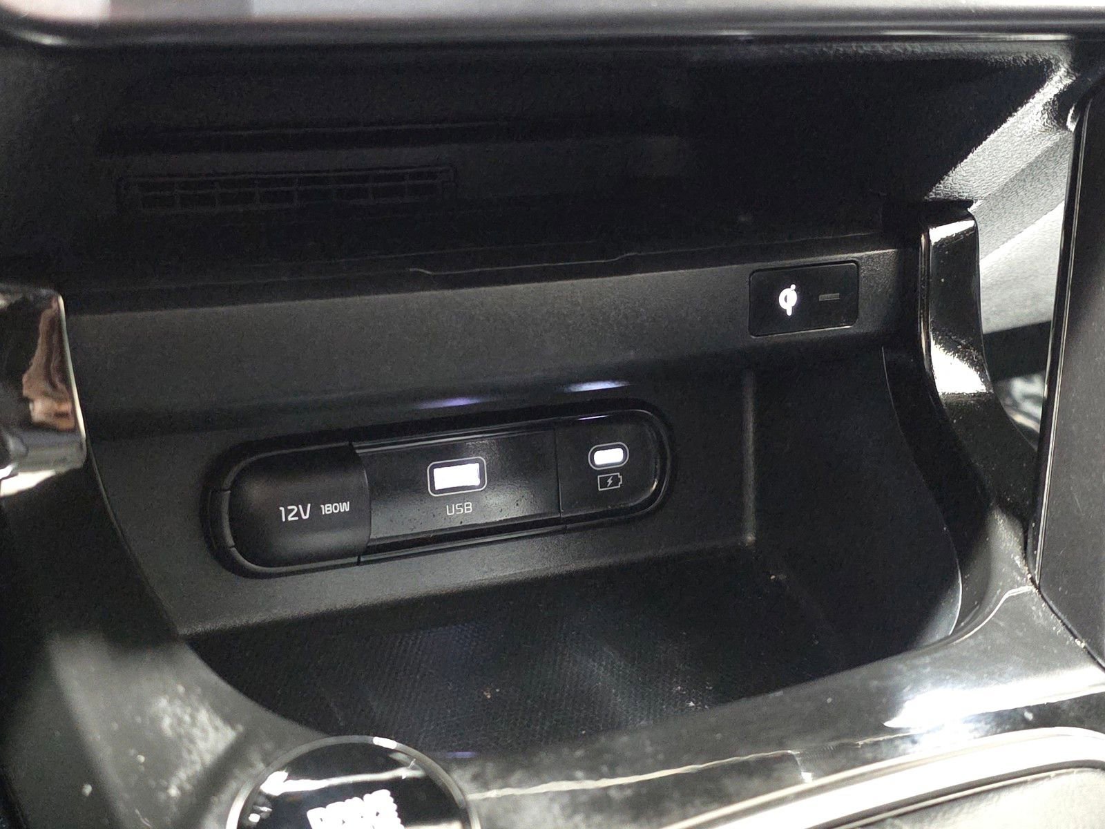 Used 2024 Kia Seltos EX image 28