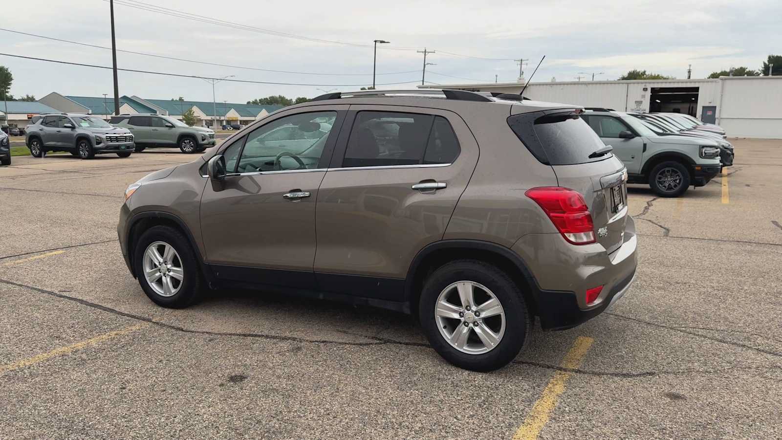 Certified 2020 Chevrolet Trax LT w/ LT Convenience Package FWD image 6
