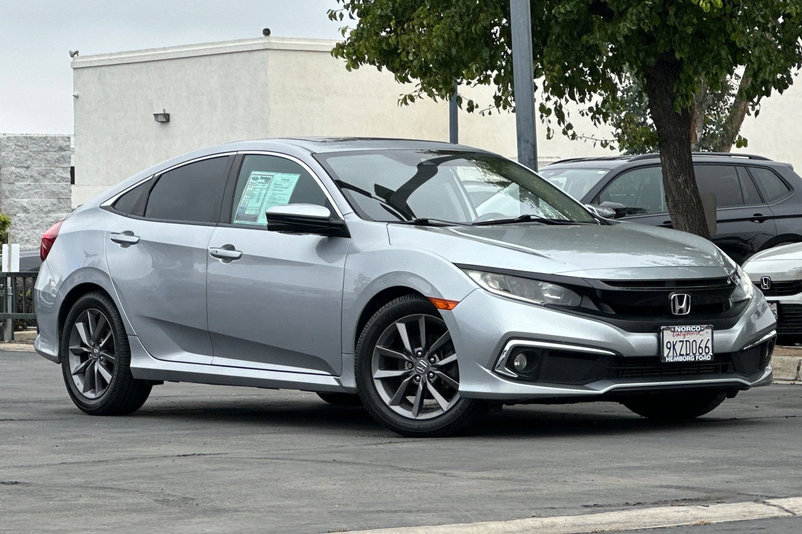 Used 2020 Honda Civic EX image 2