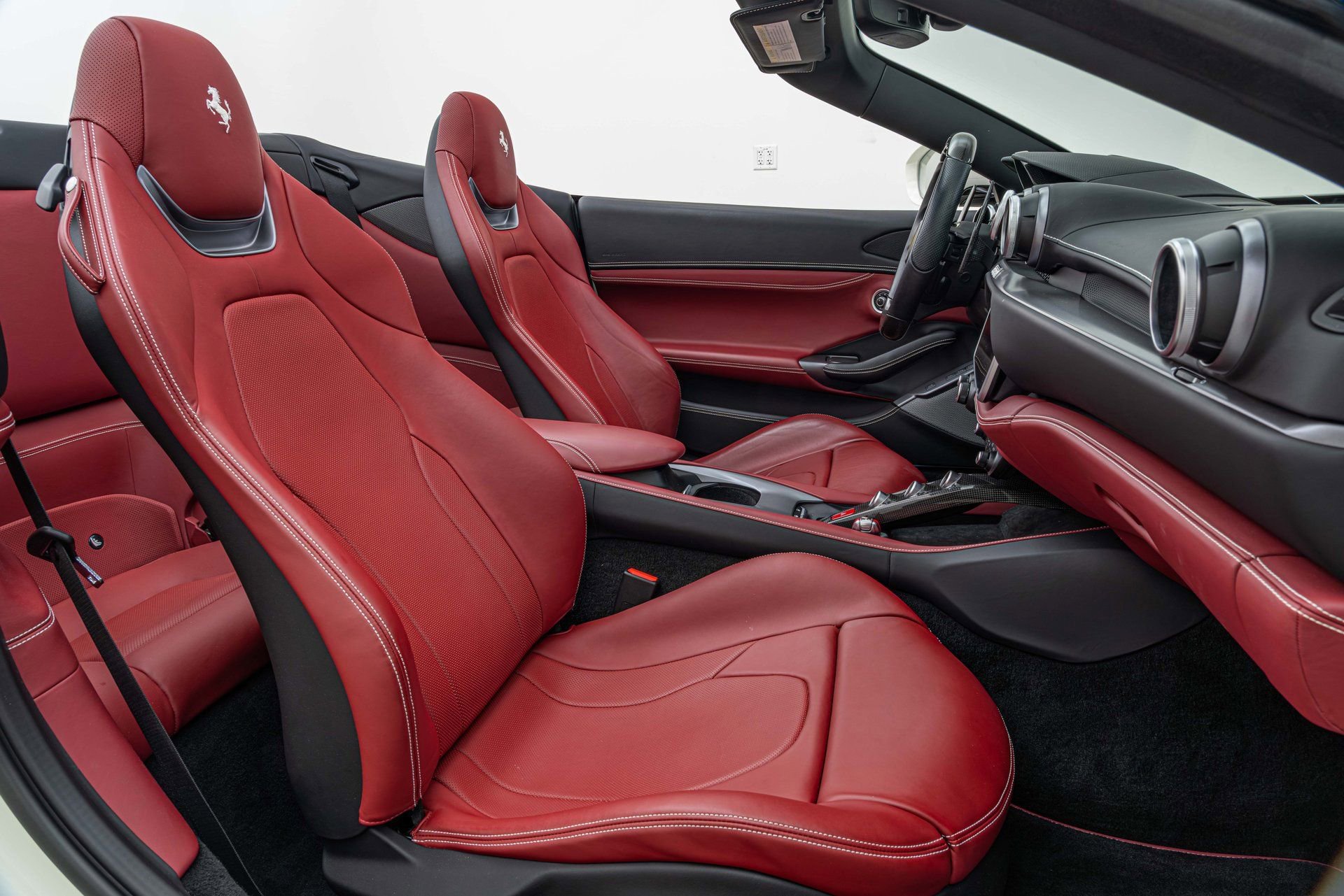 Certified 2020 Ferrari Portofino RWD image 37
