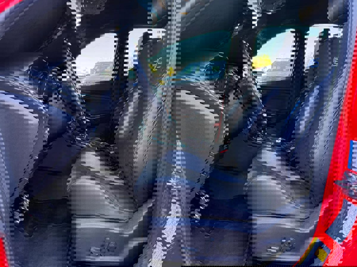 Used 2018 Ford Focus RS AWD/4WD image 39