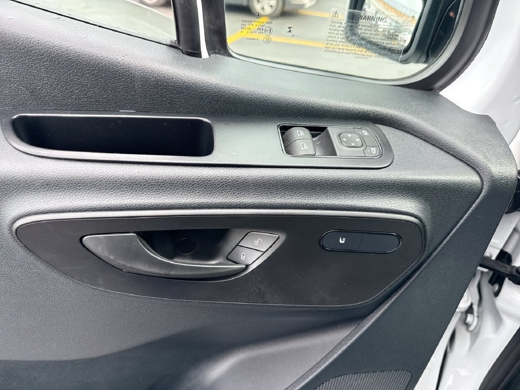 Used 2025 Mercedes-Benz Sprinter 2500 image 22