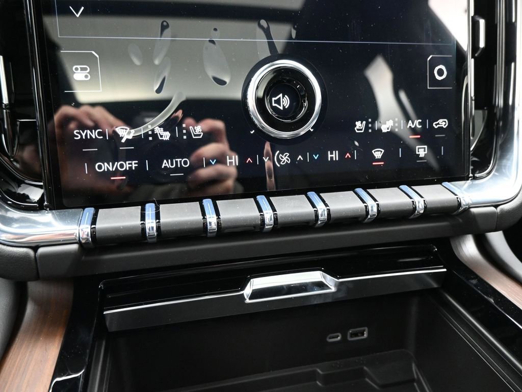 New 2026 GMC Yukon XL Denali image 17