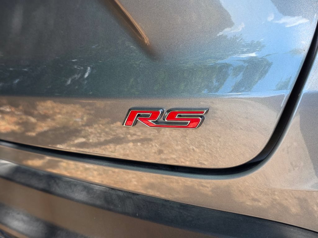 Used 2025 Chevrolet Trax RS w/ Sunroof Package FWD image 6