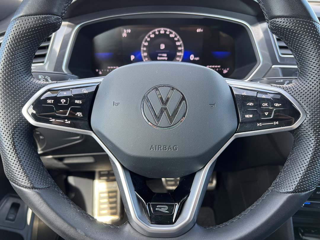 Used 2024 Volkswagen Tiguan SE R-Line FWD image 21