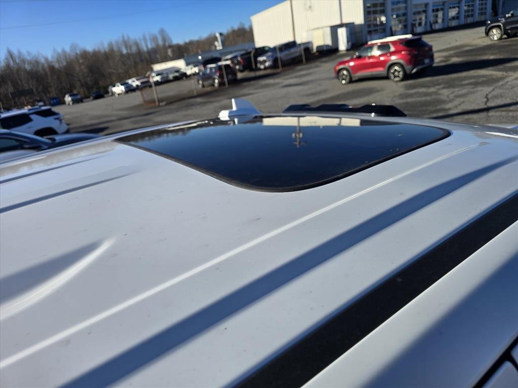 New 2026 GMC Sierra 2500 SLT image 9