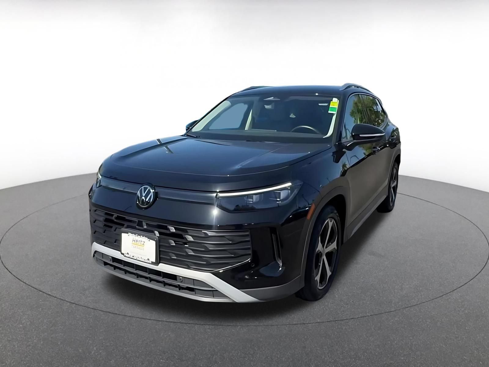 Used 2026 Volkswagen Tiguan SE FWD image 7