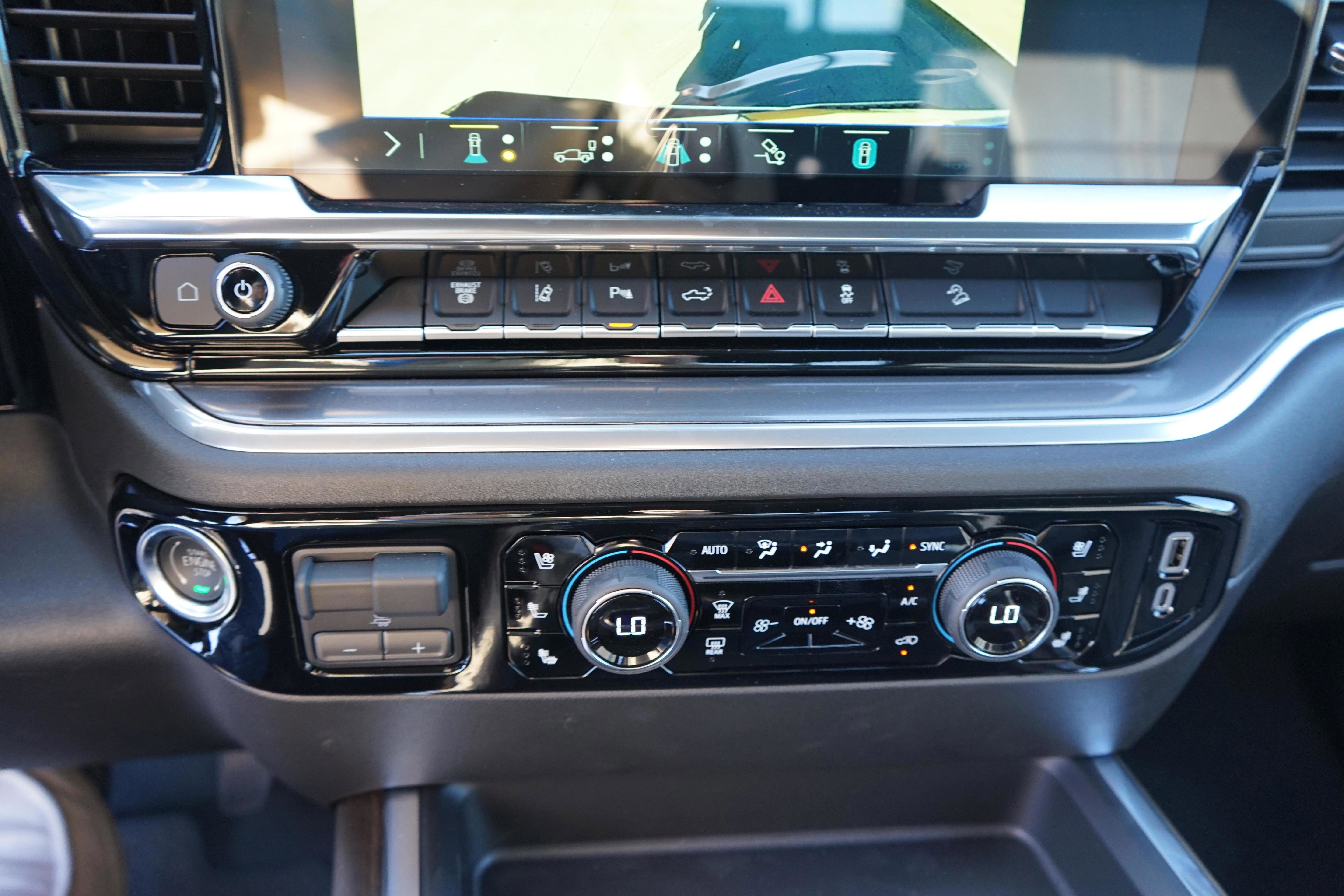 New 2025 Chevrolet Silverado 2500 High Country w/ Technology Package image 16