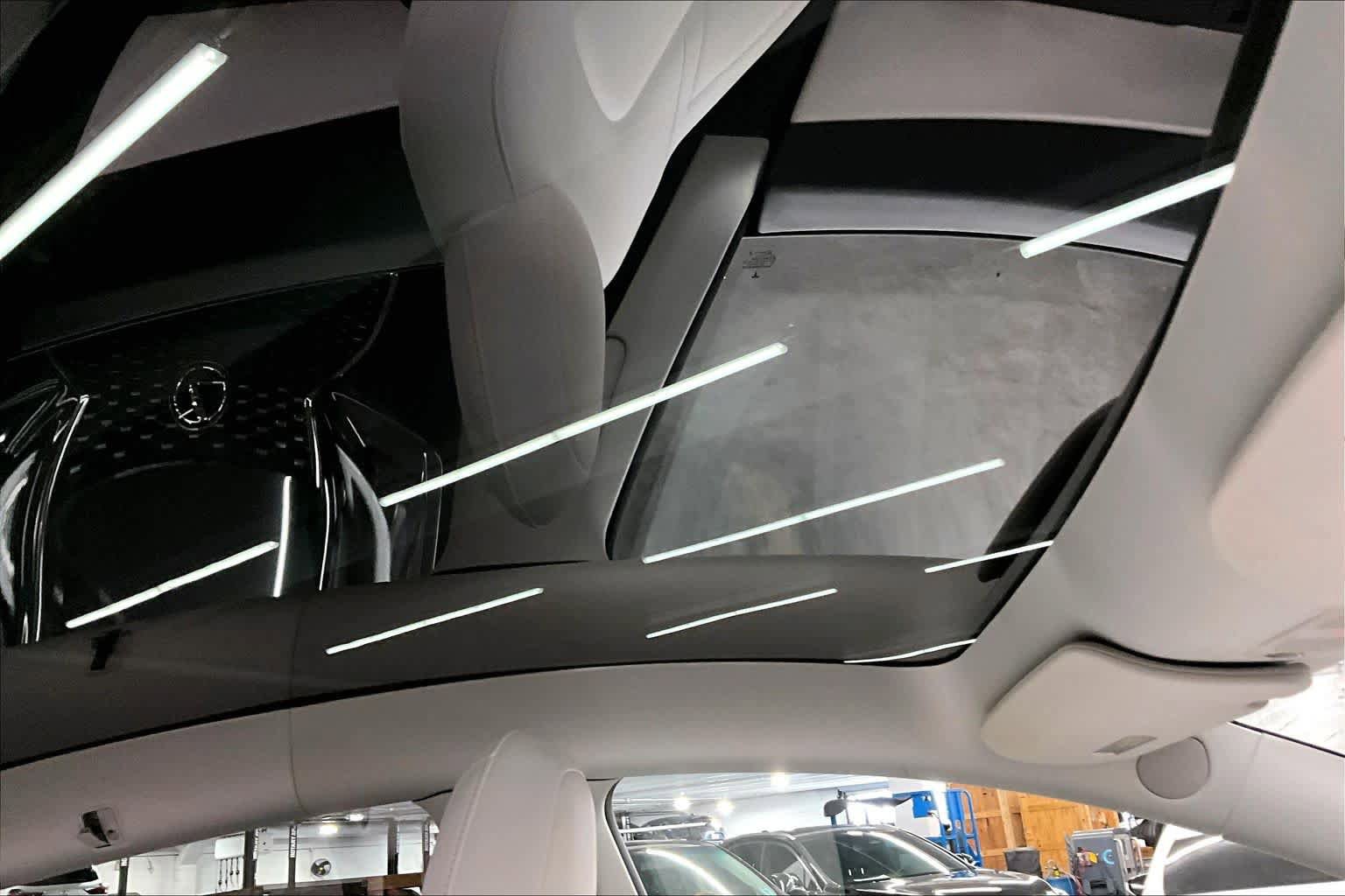 Used 2022 Tesla Model Y Long Range AWD/4WD image 13