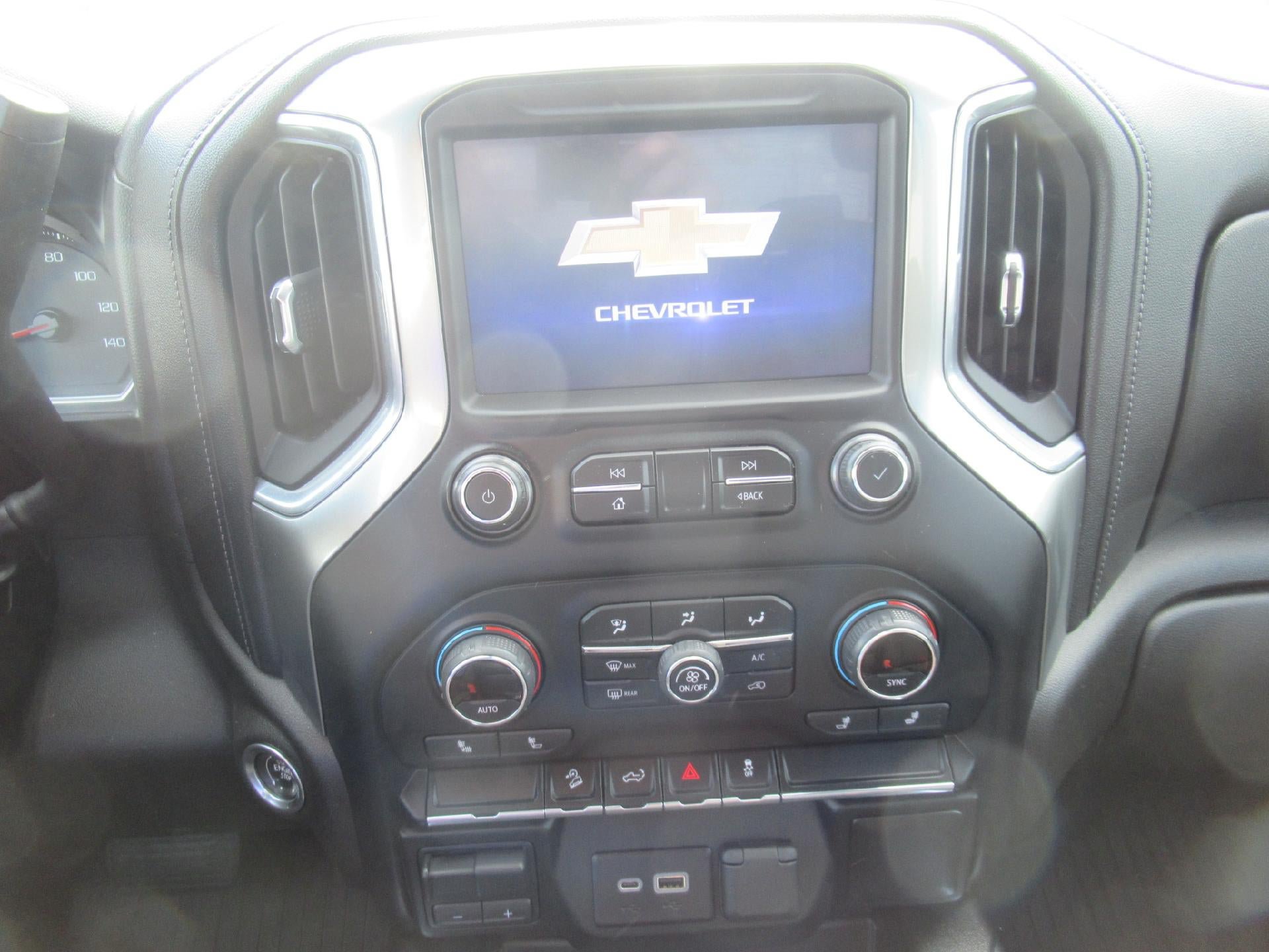 Used 2021 Chevrolet Silverado 1500 LT Trail Boss w/ Bed Protection Package AWD/4WD image 12