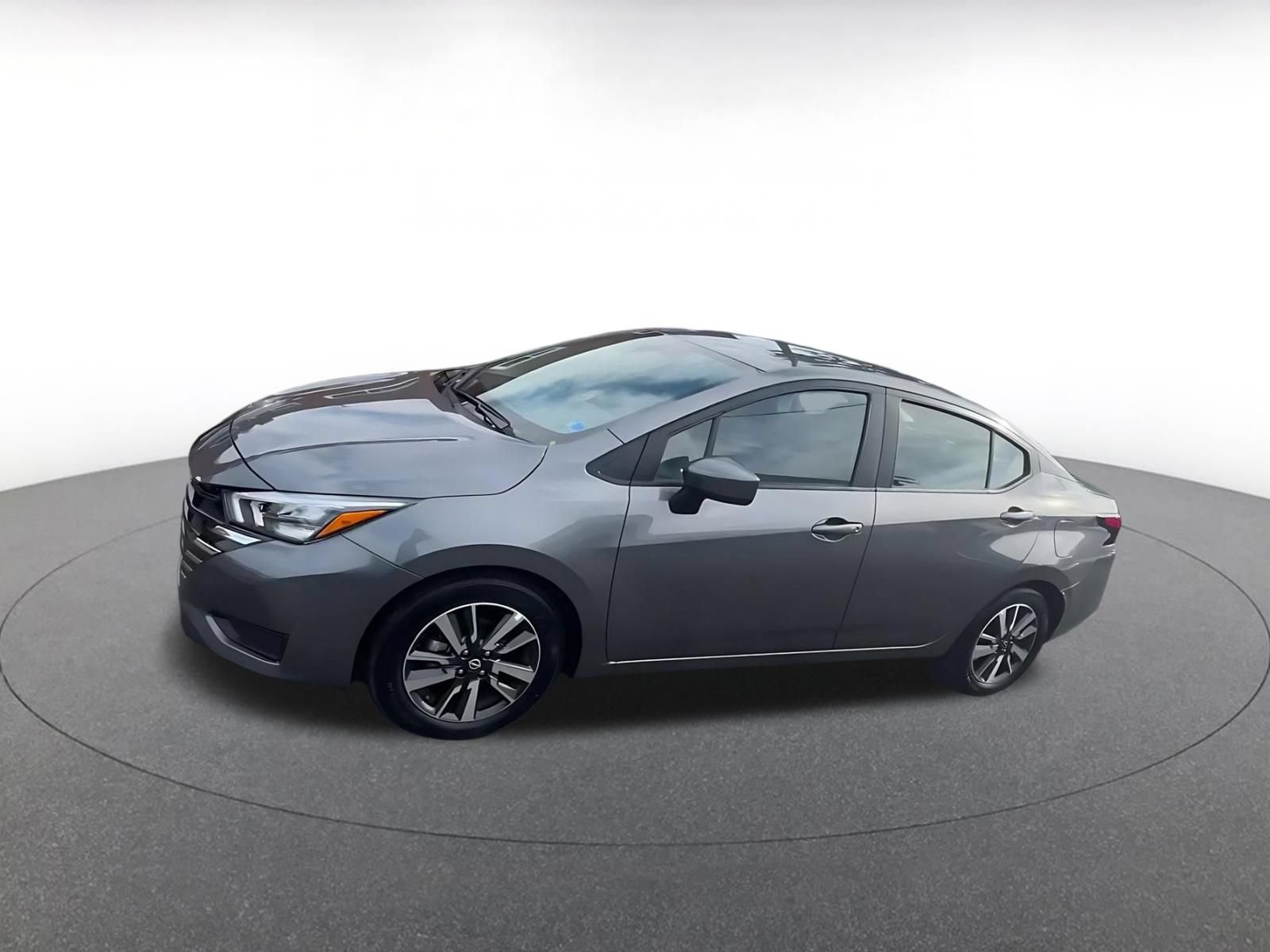 Used 2025 Nissan Versa SV FWD image 8