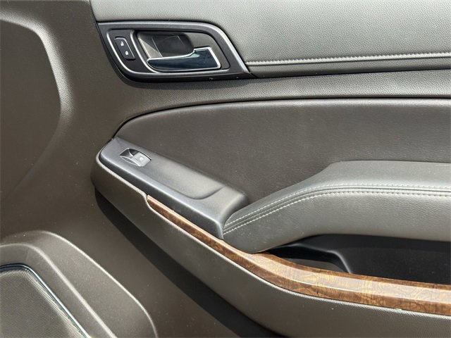 Used 2020 Chevrolet Suburban LT image 29
