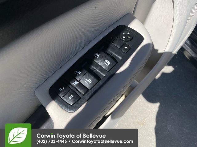 Used 2016 Chrysler 200 LX FWD image 19
