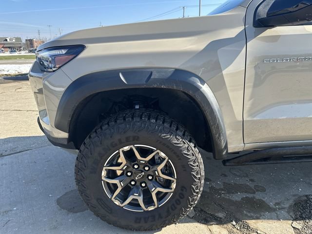 Certified 2024 Chevrolet Colorado ZR2 w/ ZR2 Convenience Package III image 35