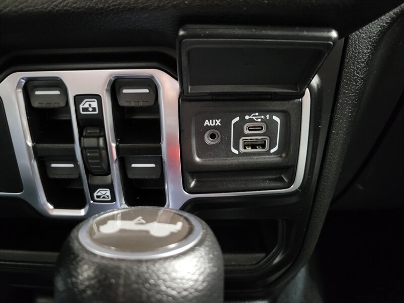 Used 2024 Jeep Wrangler Unlimited Sport AWD/4WD image 51